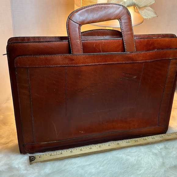 Vintage leather portfolio - Picture 2 of 8